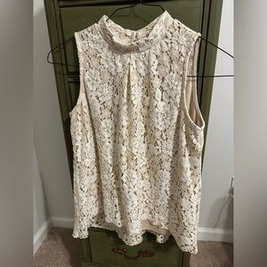 Floral lace top